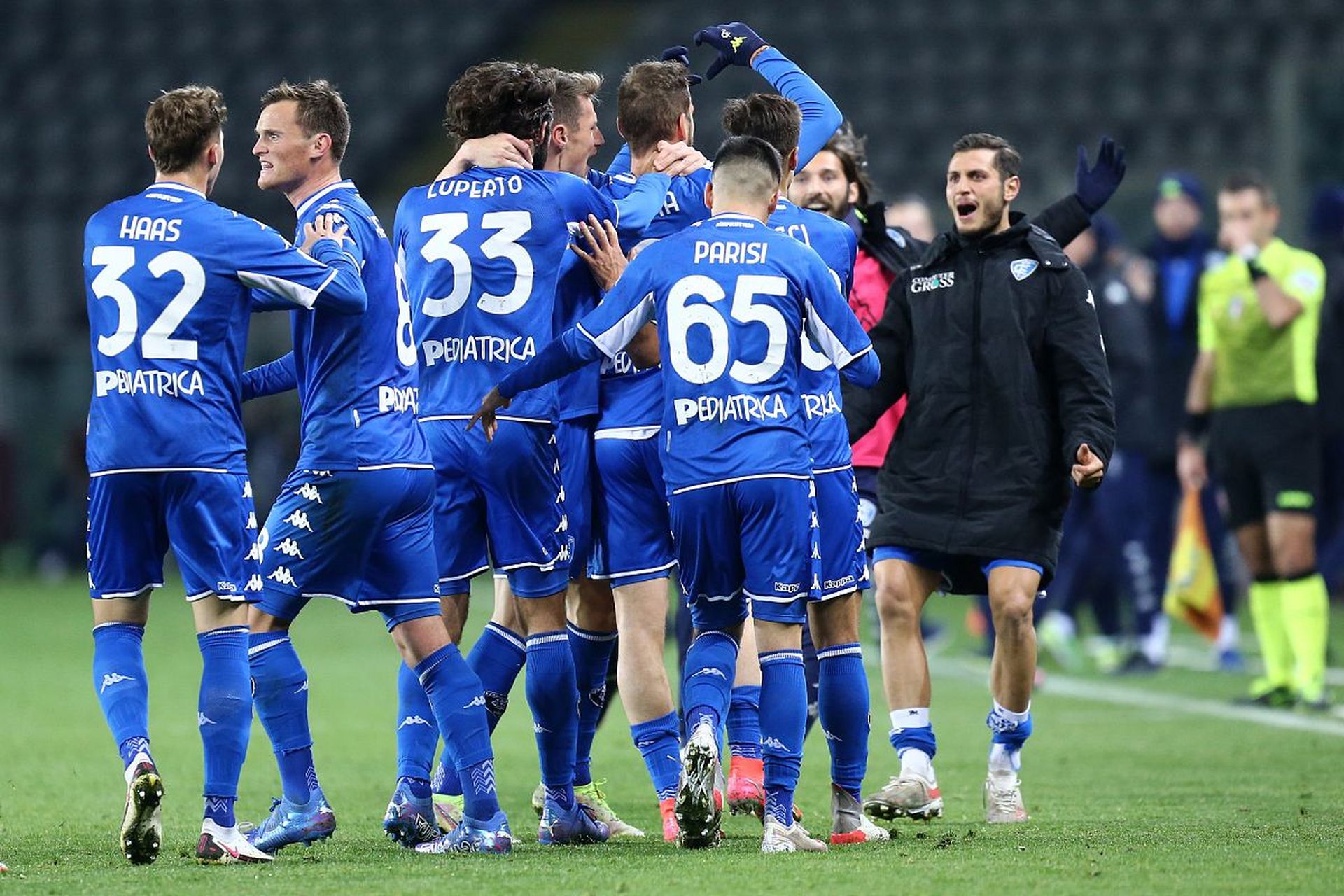 守线高度集 守线高度集